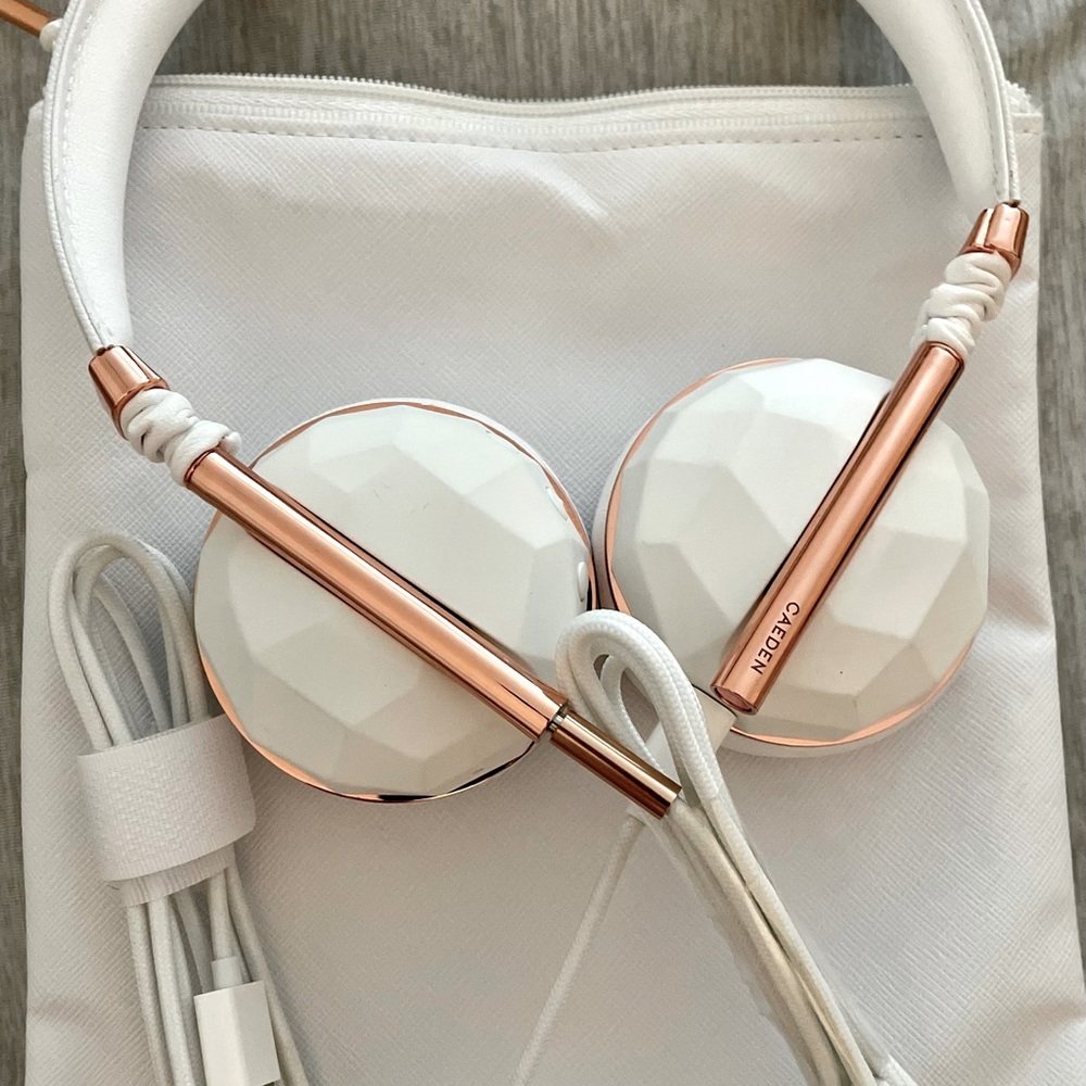 New Caeden Linea Nº1 On-Ear Headphone, Faceted Ceramic/Rose Gold, Dust Bag
